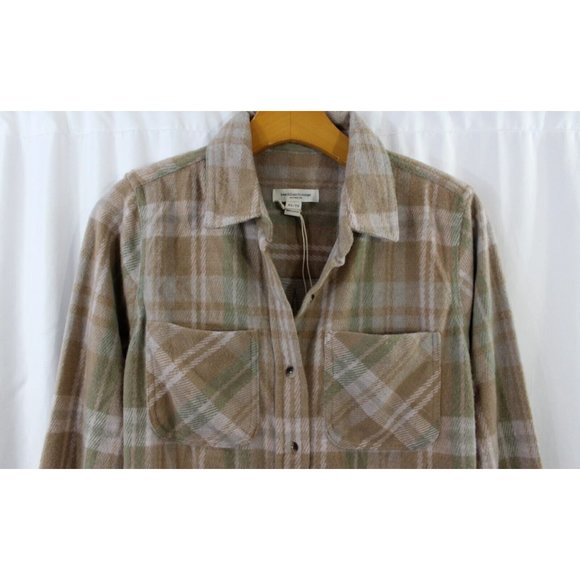 beachlunchlounge Plaid Button-Up Shirt - Tan and Green - Picture 2 of 5